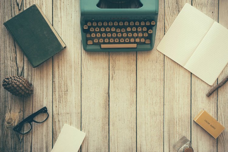 typewriter-801921_1920_L.jpg