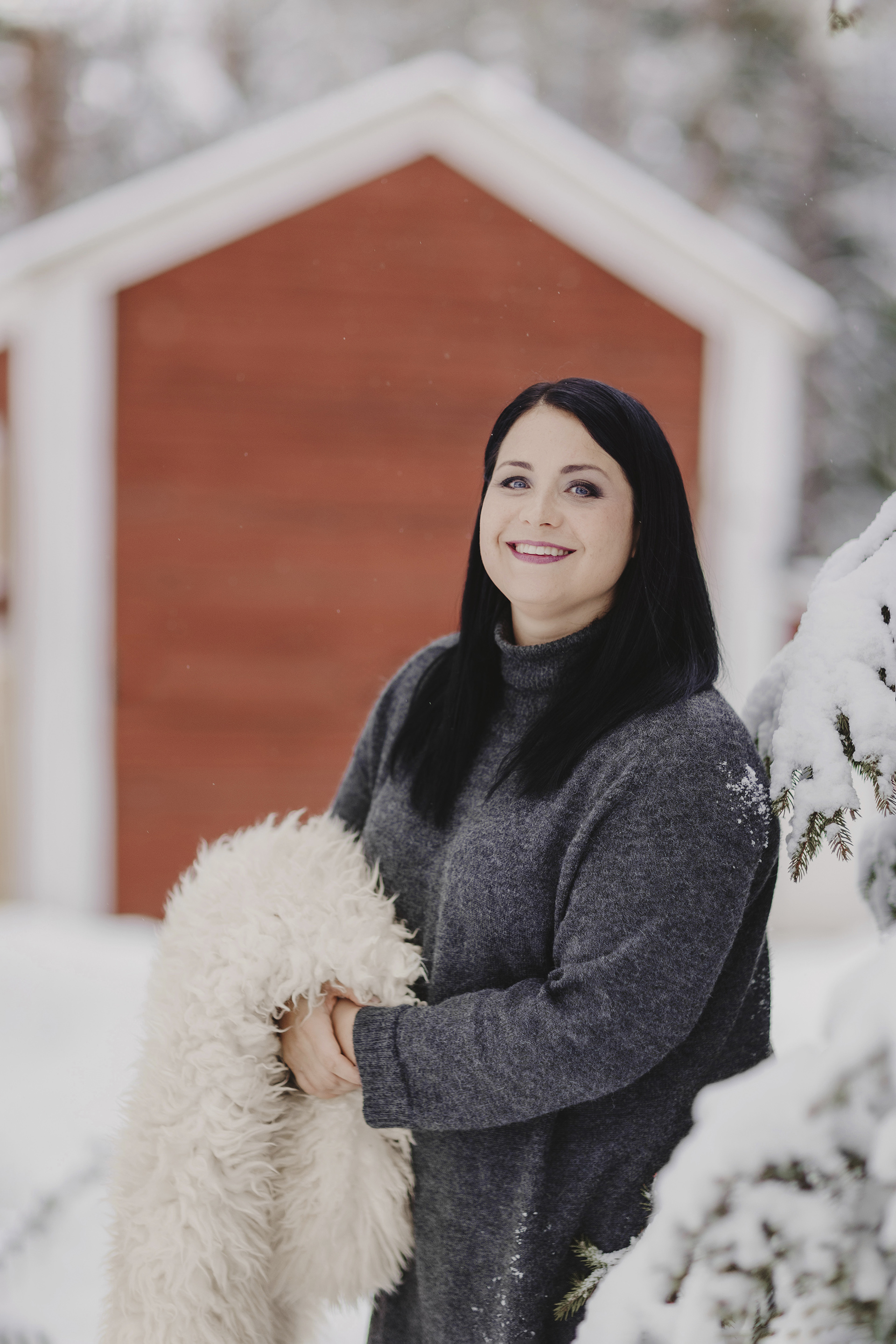 Hanna Kivisalo talvimaisemassa.