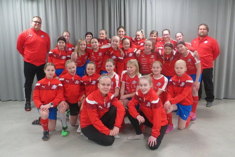 Vuoden 2019 kummijoukkue: SPV:n D-tytöt
